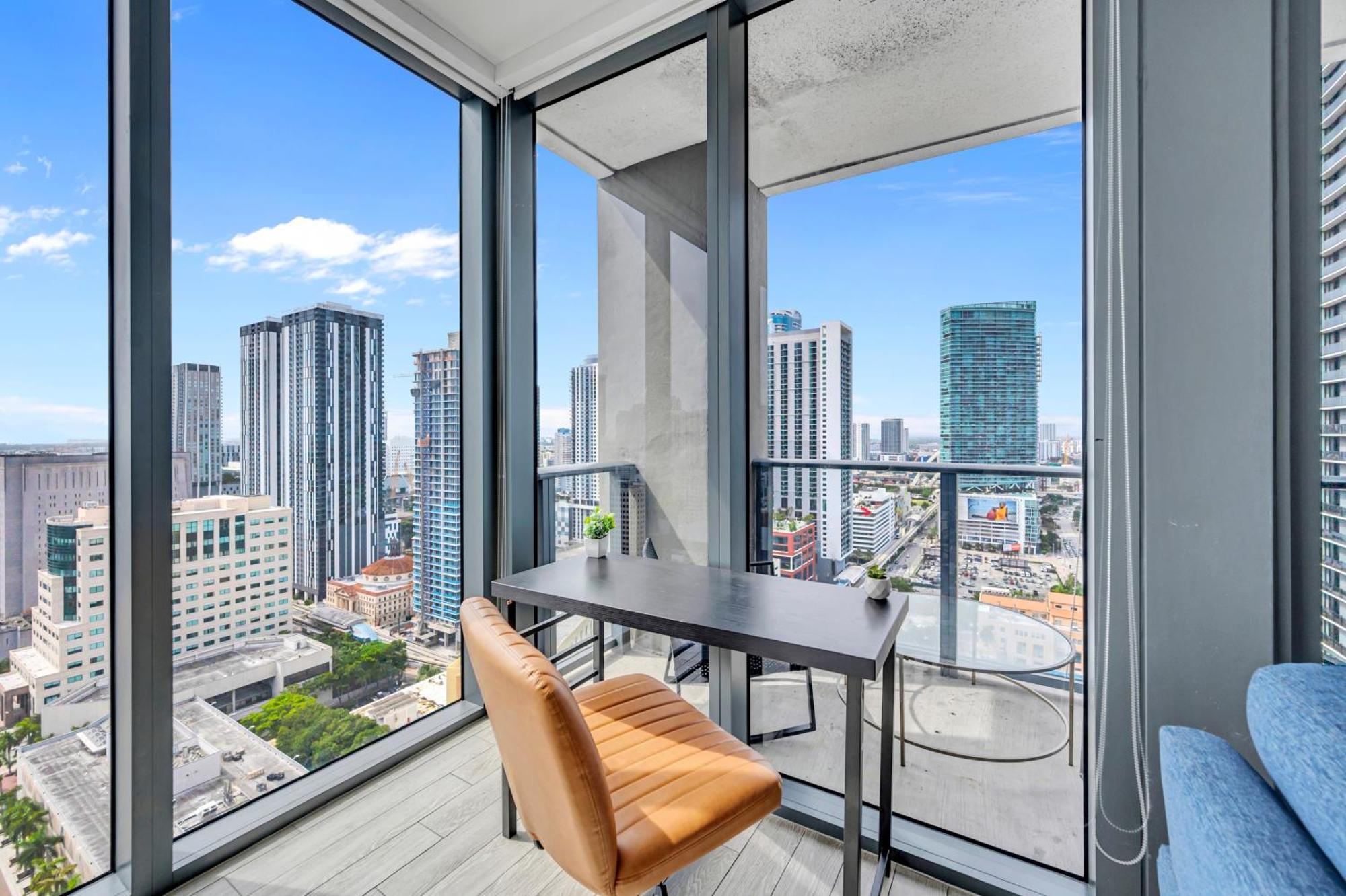 Great 3 Beds 3 Baths Appartment Downtown Майами Экстерьер фото